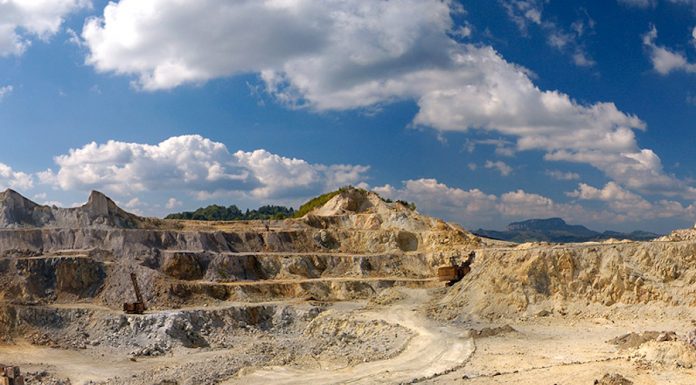 Canadienii vor sa reduca „substantial” cheltuielile la Rosia Montana pana la deblocarea autorizarii