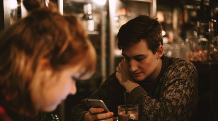 Dependenta de noile tehnologii: in ce consta?