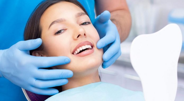 Un implant dentar – metoda perfecta pentru un zambet frumos