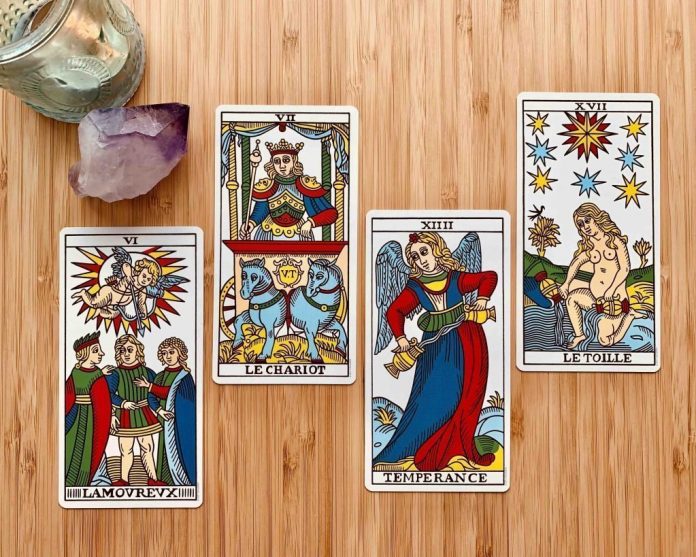 tarot-ykfov.jpg