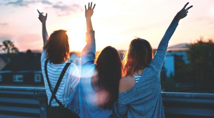 Locuri de munca cu care sa castigi bani in plus pentru a te bucura de vara