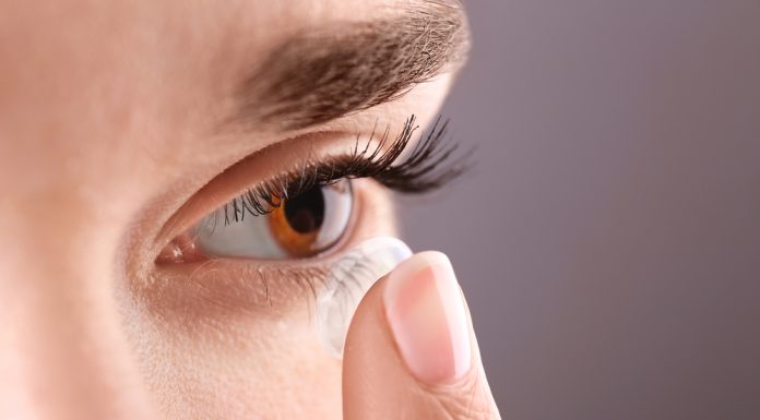 5 lucruri la care sa fii atent atunci cand cumperi lentile de contact