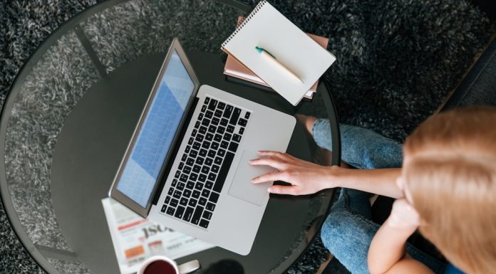 Cum alegi un copywriter bun pentru afacerea ta