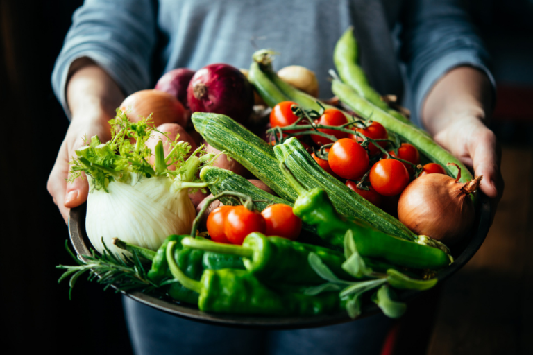 alimentatie-sanatoasa-fructe-legume-sezon.jpg
