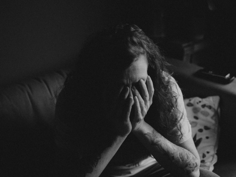50-de-citate-triste-care-te-vor-face-sa-plangi.jpg