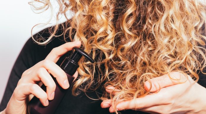 6 moduri de a ondula parul fara caldura