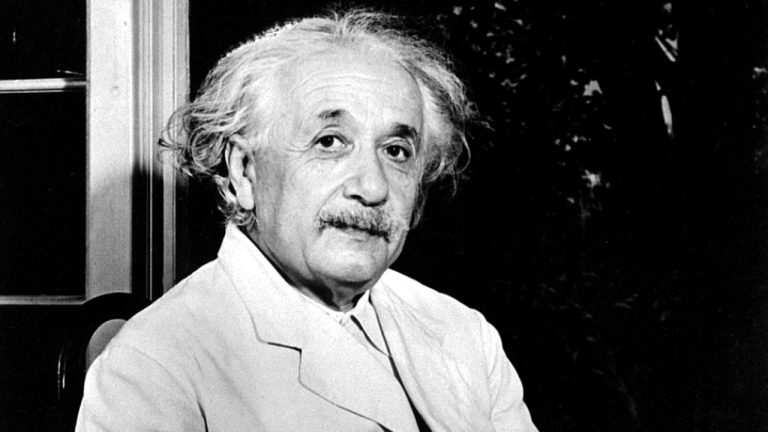 80-citate-albert-einstein-despre-fericire-inteligenta-si-sensul-vietii.jpg
